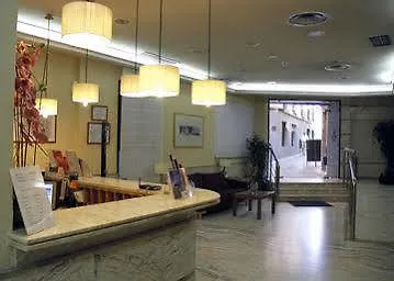 Hotel Yit Conquista De Toledo Hotel 3*